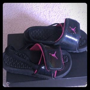Jordan Slides~~ EUC ~~ Size 9